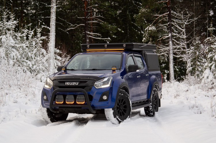 purelux_panther_alpha_in_use_isuzu_1.jpg