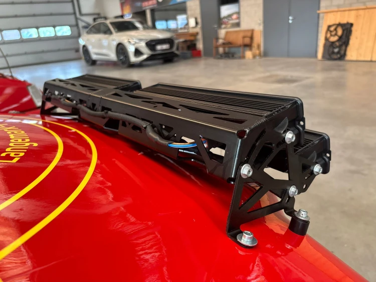 gc_bonnet_frame_5.jpg