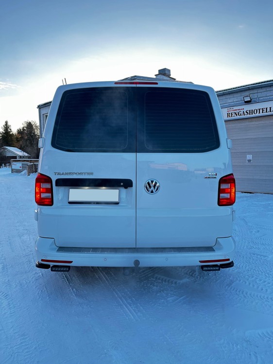 purelux_terrain_black_slim_flood_30w_volkswagen_transporter_2.jpg